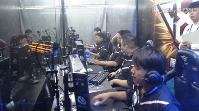 milkyway ：我作为新人登上LPL季后赛，目标是拿个冠军