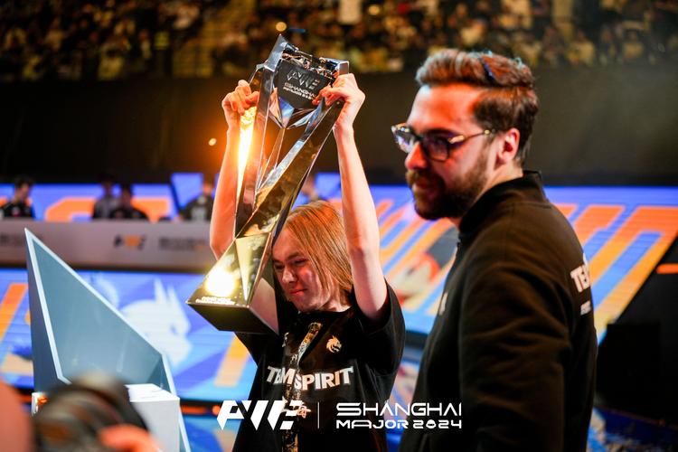 W7M 正在加强阵容，试图签下一名来自 Sharks Youngsters 的有前途的狙击手；