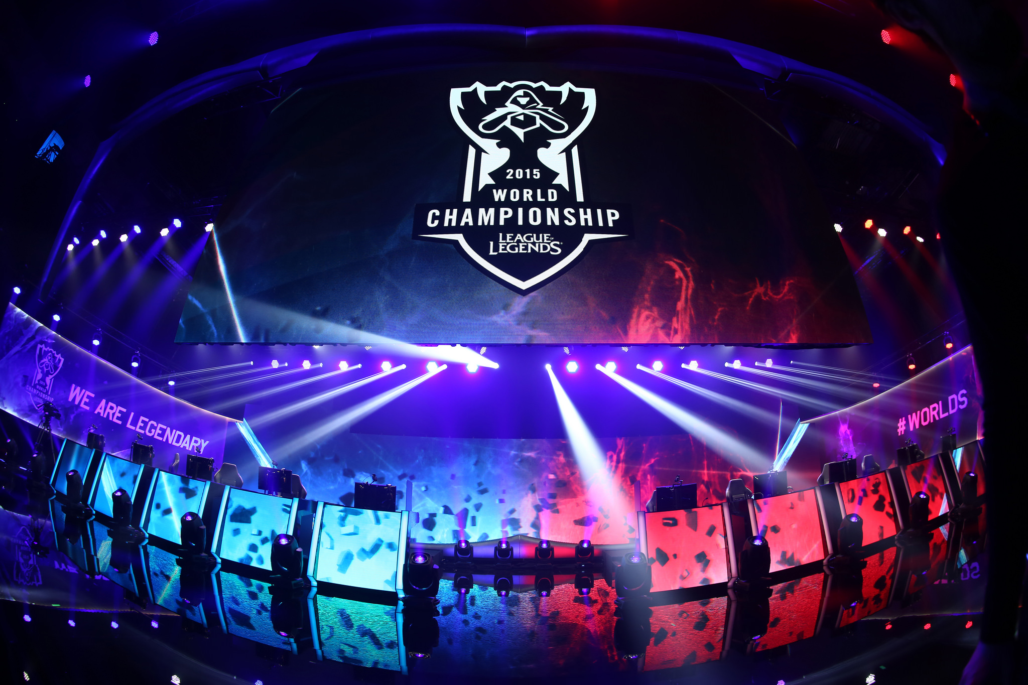 VIT官宣新赛季阵容：Perkz＋Carzzy