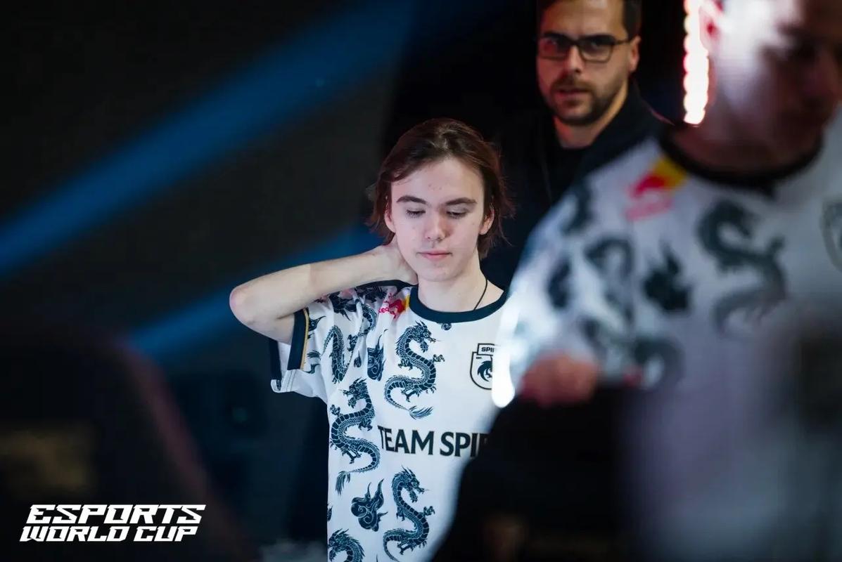 G2 Club 正忙：我们准备了 Uzi 和 Ming 加入 G2 的海报，人在哪里？