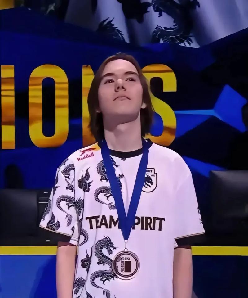 韩媒：四支参加S14的LCK战队预算都超过奢侈税上限