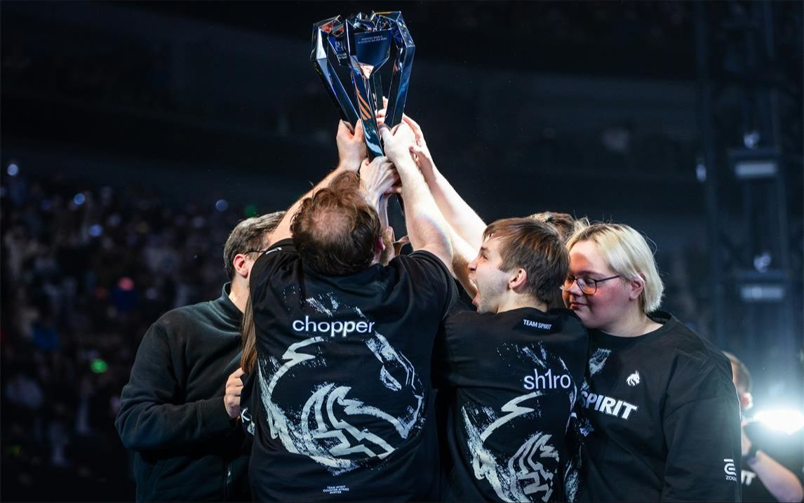 EDG教练明凯有可能下课？